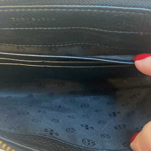 Tory Burch Carter Crossbody in Black - Picture 6 of 8